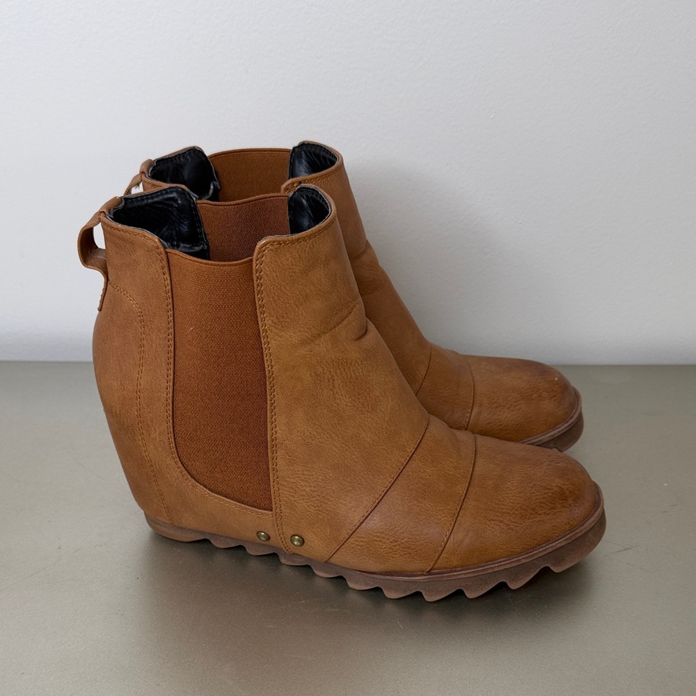 Brown Wedge Ankle Boot Size 8 - Picture 4 of 13
